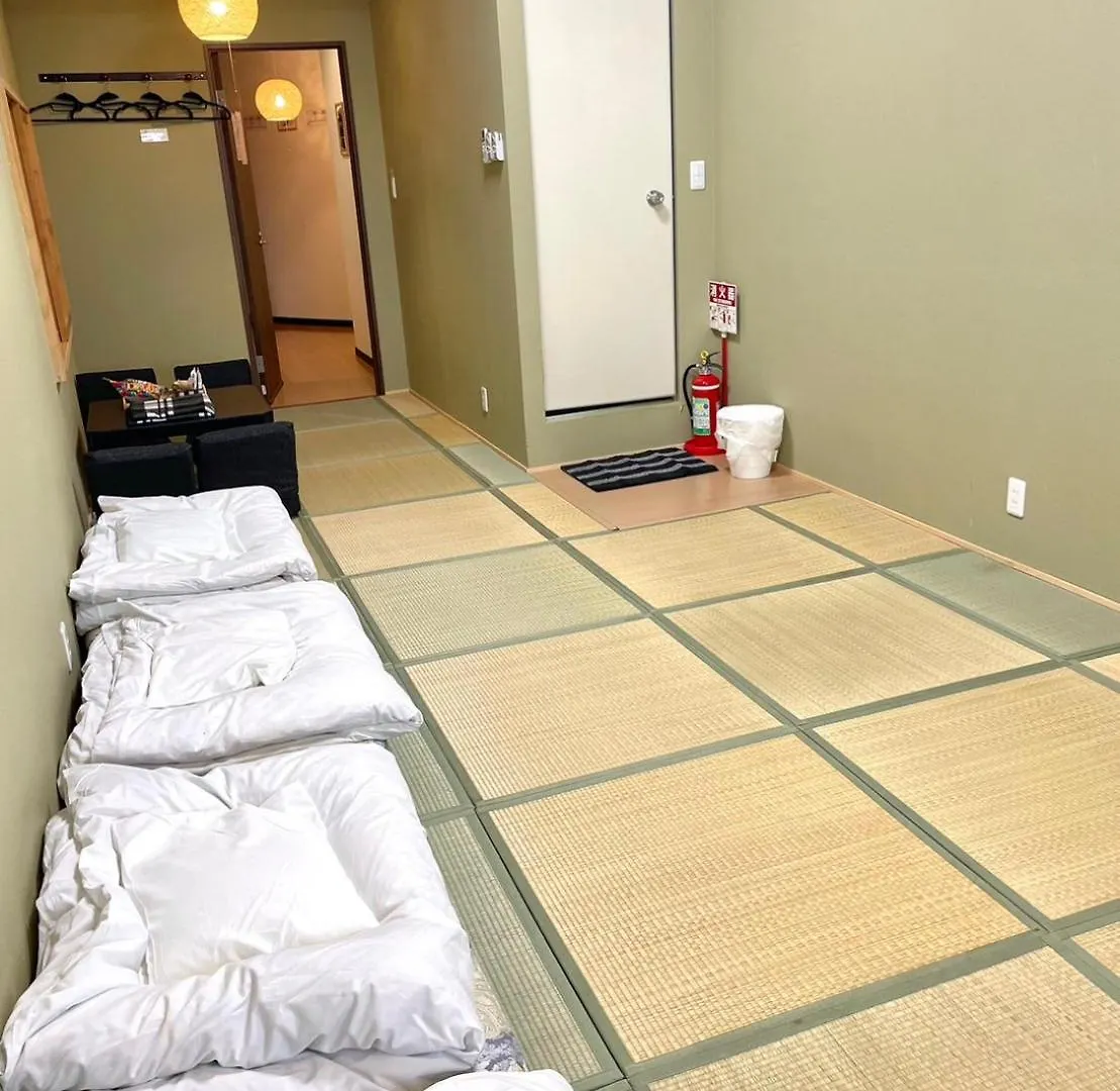 Wafu Ryokan Uehonmachi Osaka 2*,  Japan