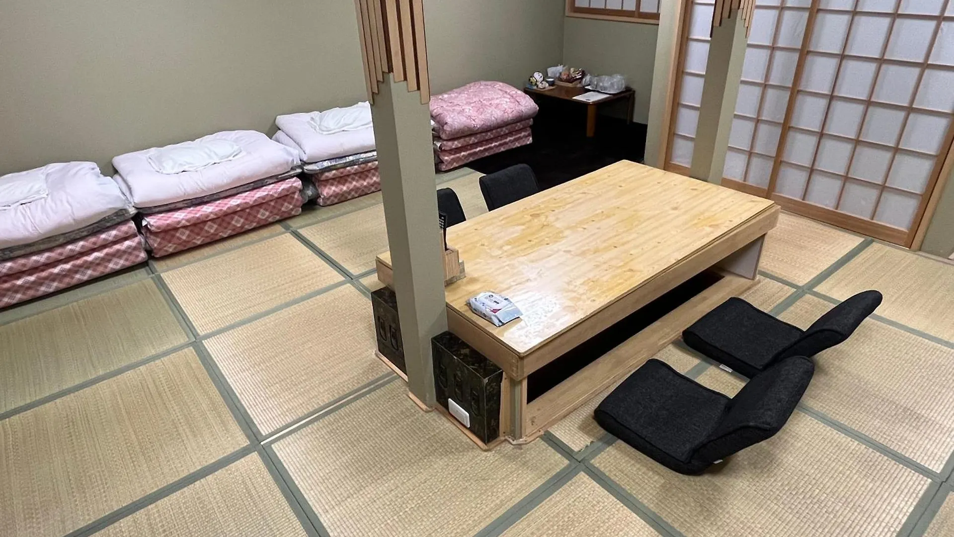 Wafu Ryokan Uehonmachi Ōsaka 2*,