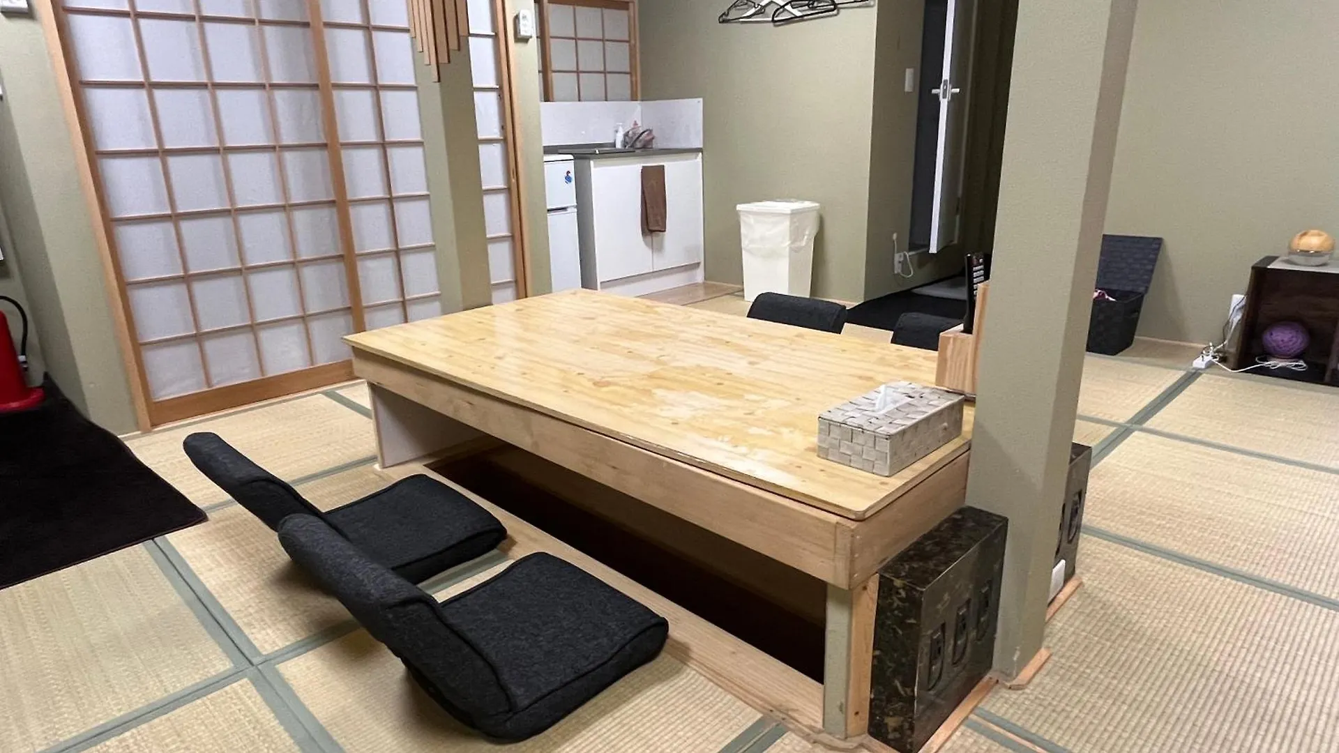 Wafu Ryokan Uehonmachi Osaka 2*,  Japan