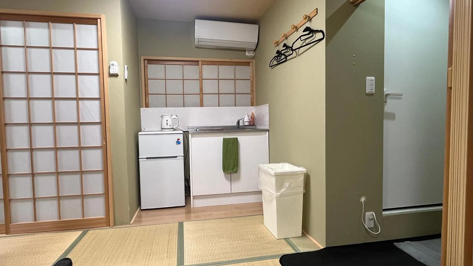 Wafu Ryokan Uehonmachi Osaka 2*,